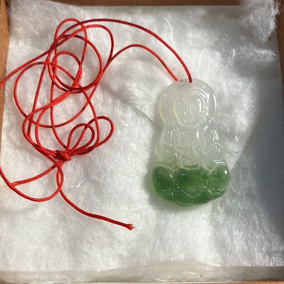 Ice jade pendant - Picture 2 of 9